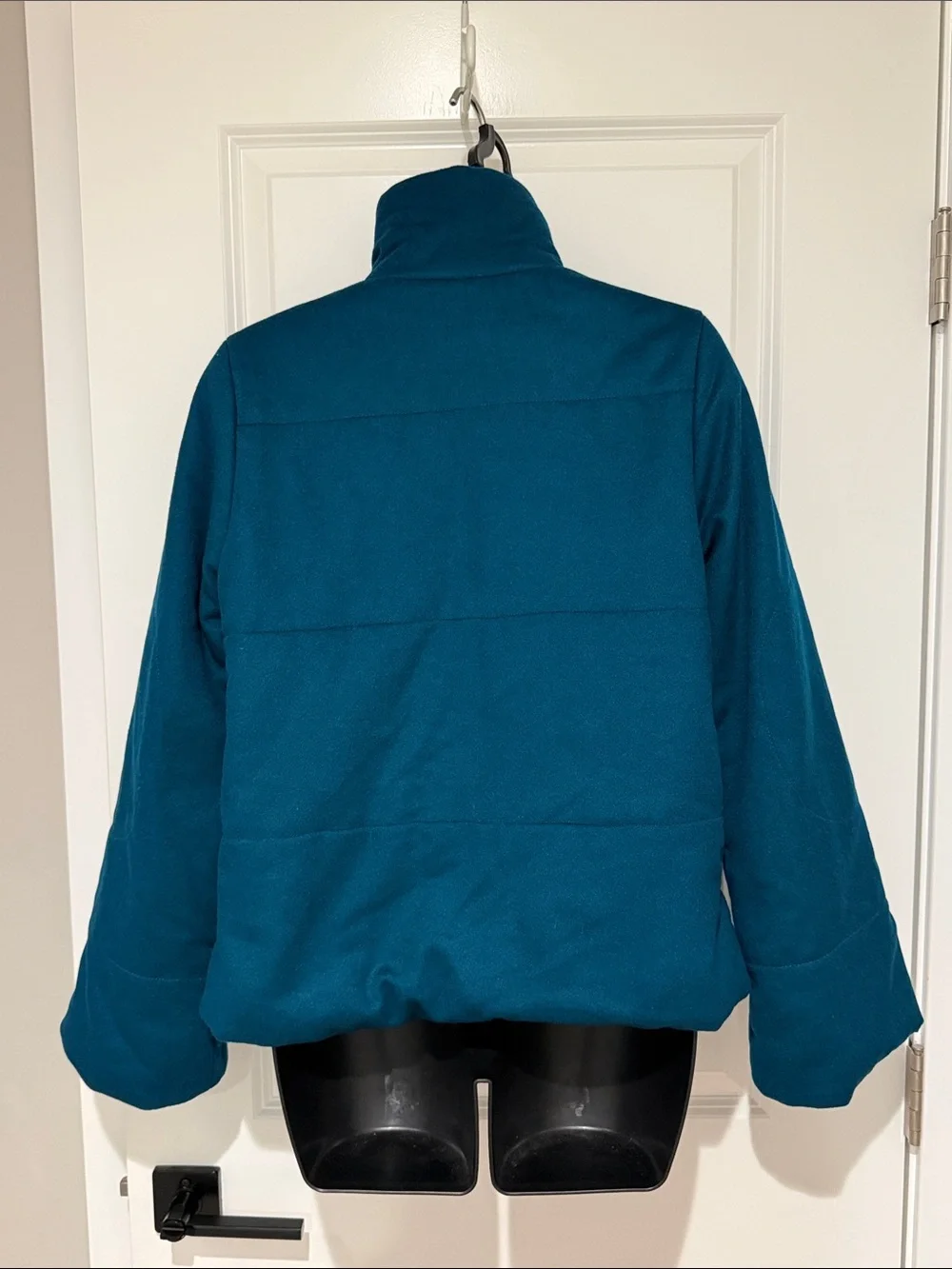 TSE 100% Cashmere Long Sleeved Snap Front Jacket